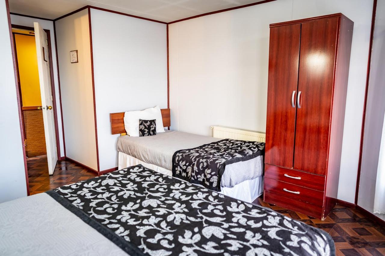 Hostal Alcázar Puerto Natales Kültér fotó