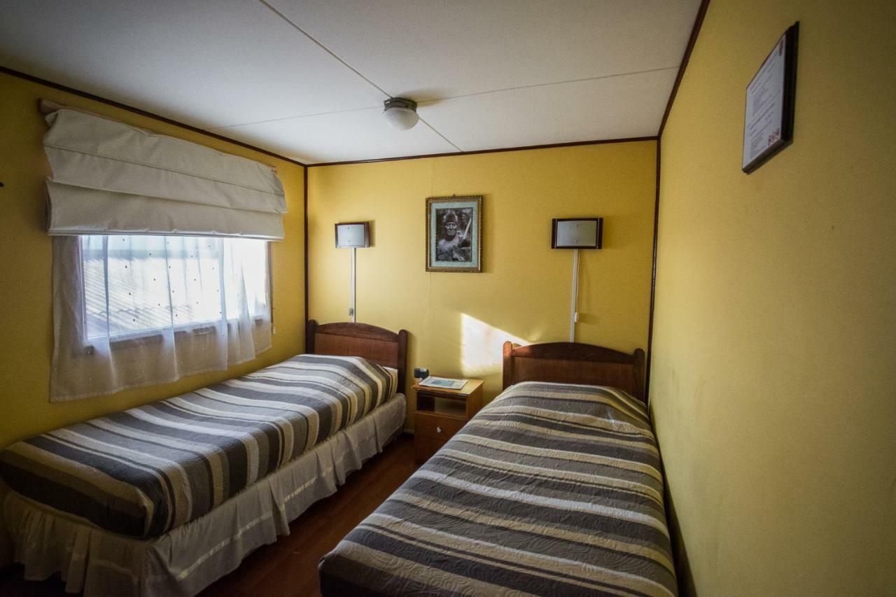 Hostal Alcázar Puerto Natales Kültér fotó
